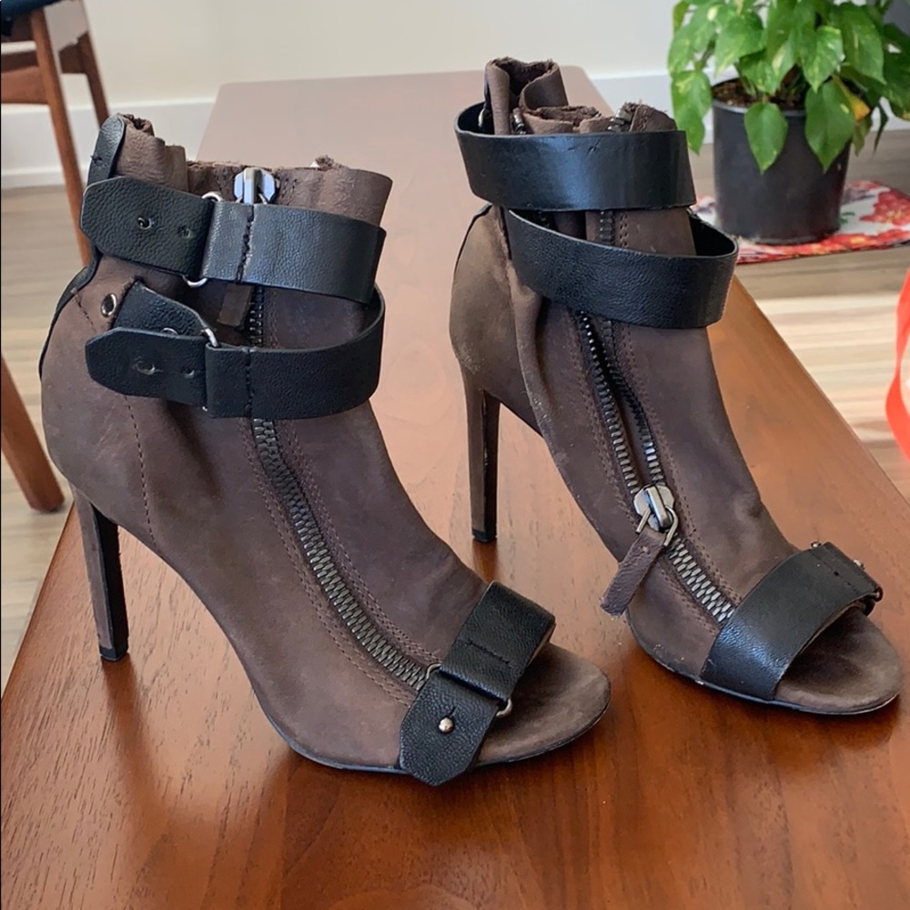 Dolce Vita booties